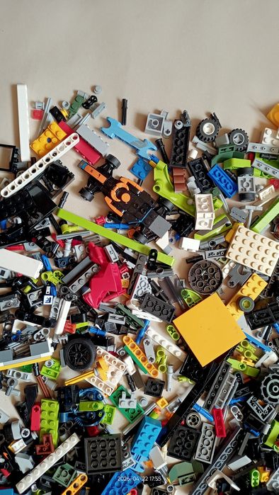 Klocki Lego luz.