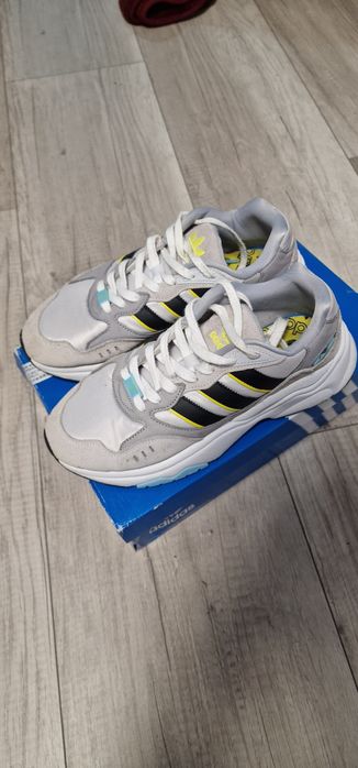 Кросівки adidas torsion 44,28cm