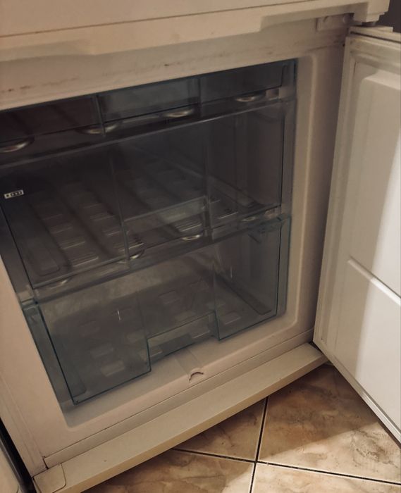 Lodówka Amica biała