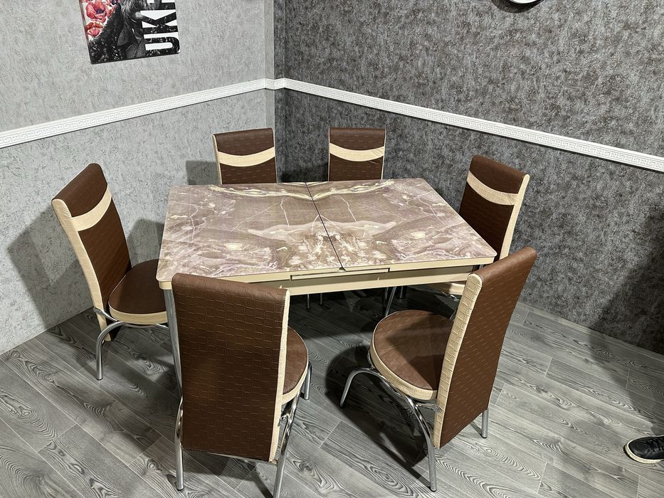 Продаємо комплекти на кухню столову за гартованого скла 3d малюнок