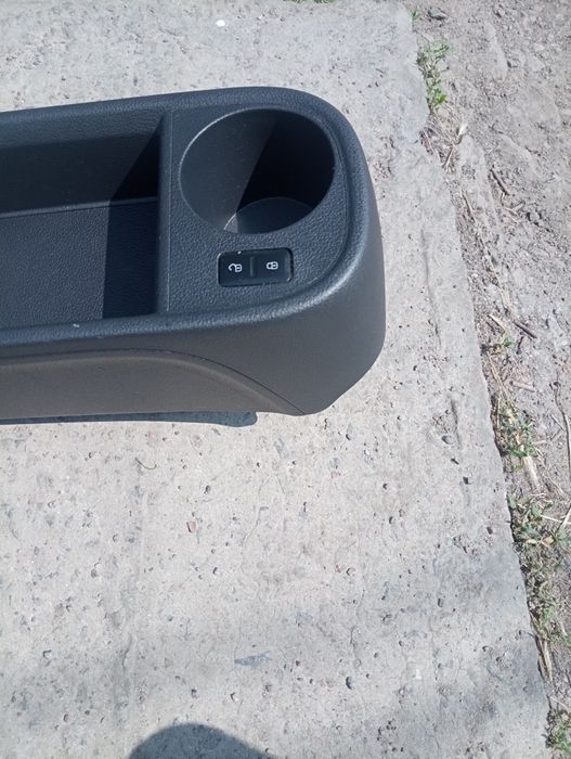 Центральная консоль Volkswagen jetta 6