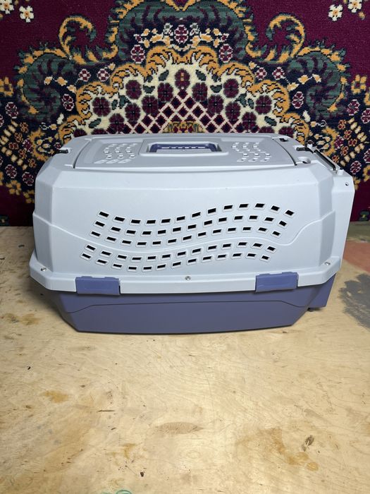 Пластикові переноски для дрібних тварин