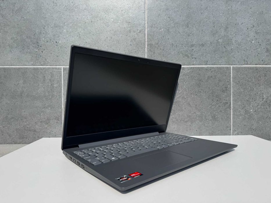 Ноутбук Lenovo V15-ADA/Ryzen 5 3500U/8Gb DDR4/256Gb/15.6" IPS/Гарантія