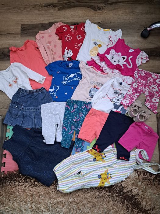 Лот одягу на дівчинку літо 74-80 розмір 20 речей