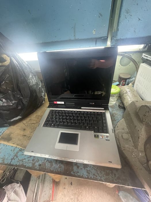 Продам ноутбук Asus6000