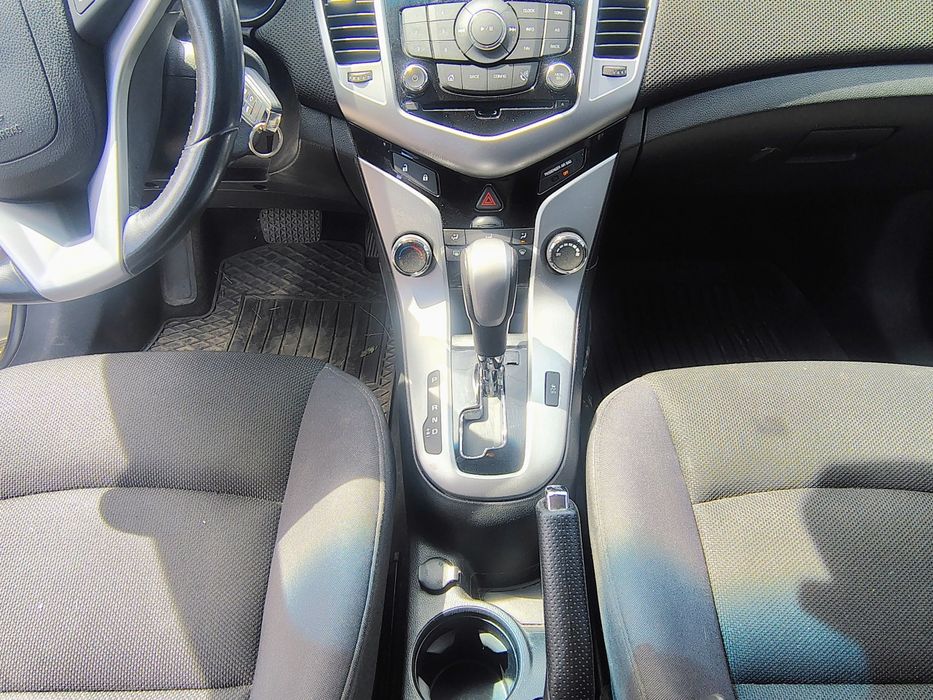 Продам Chevrolet Cruise 2013 автомат