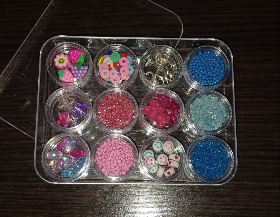 Продаю бісер (б/у)