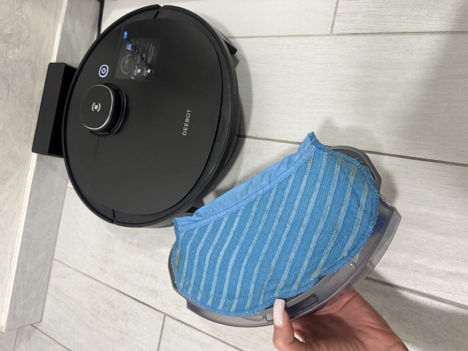 Робот-пылессос Deebot Ozmo 950