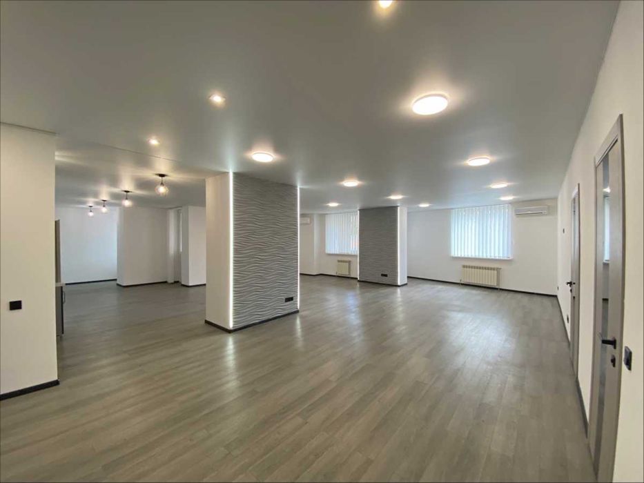 Офіс 120 кв.м, 3-поверх, Центр, вул. Ділова 2-Б, Метро Олімпійська