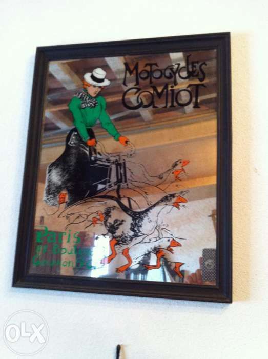 Mirrored Frames64585230770819122