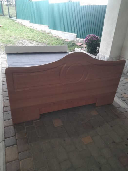 Ліжко двохспальне