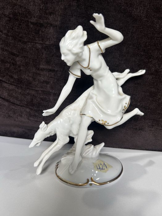 Figurka porcelanowa Dama z chartem Hutschenreuther.