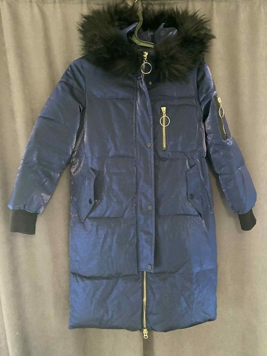 Зимова куртка для підлітків