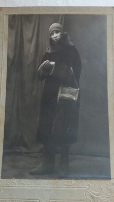 Фото из 30- х  годов  "Модница"