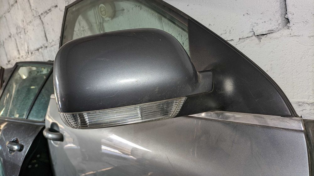 Дзеркало Туарег  Volkswagen Touareg 2004
