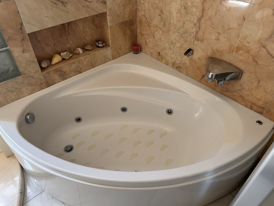 Banheira de hidromassagem Roca