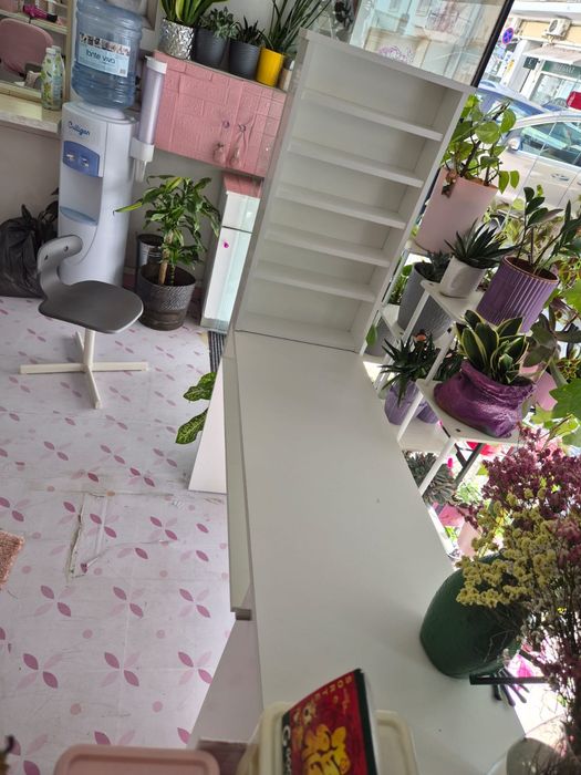 Mesa manicure como nova oferta cadeira