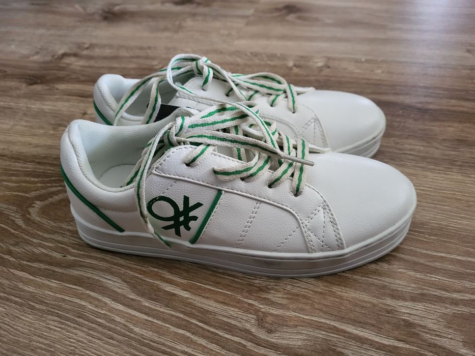 Nowe z metką Trampki Benetton 34
Trampki Benetton 
Rozmiar 34 
Wkładka