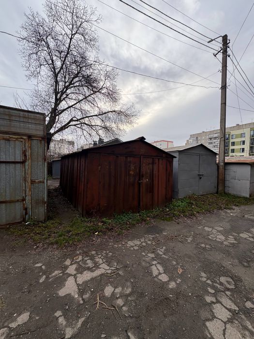 Проадм гараж по вулиці Заболотного 11