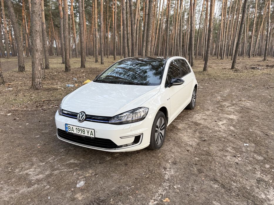 Volkswagen e-Golf 2017 36kWh