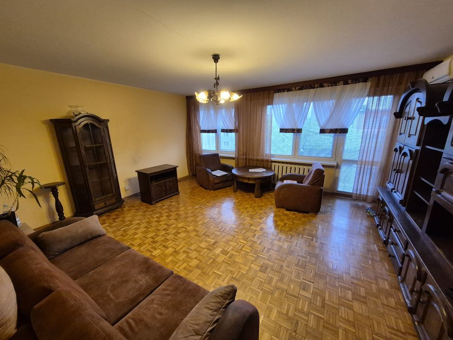 Mieszkanie 3 pokojowe  w centrum Mielca .