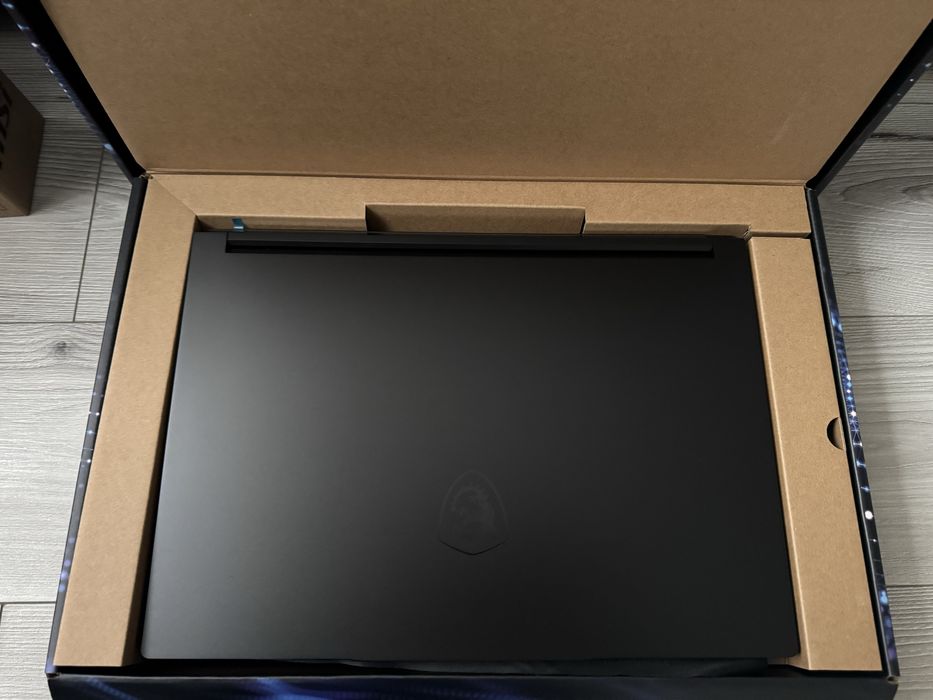 Ноутбук MSI Stealth 16 I9RTX4070 1TB