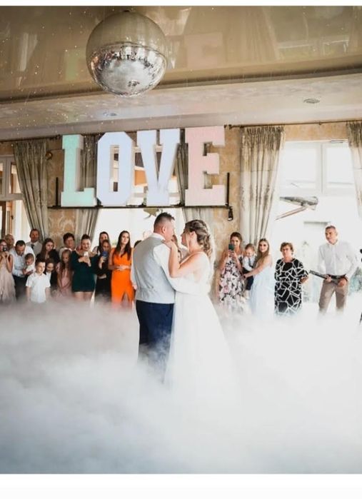 ,Dj & Wodzirej,oraz saksofonista akordeonista,oprawa muzyczna wesel.