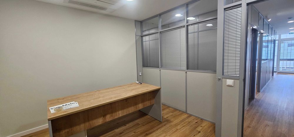 Arrendam-se Gabinetes a 300 m da rotunda da Areosa - Porto