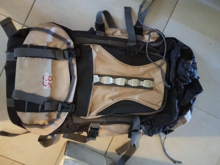Vendo mochila de montanha NOVAS COM ETIQUETA