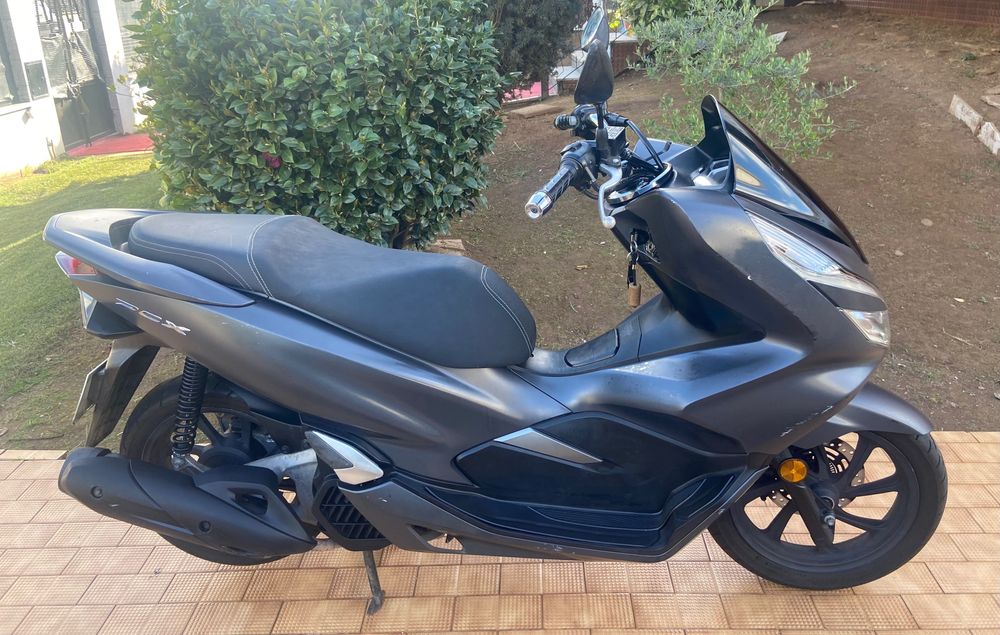 Honda PCX 125cc.