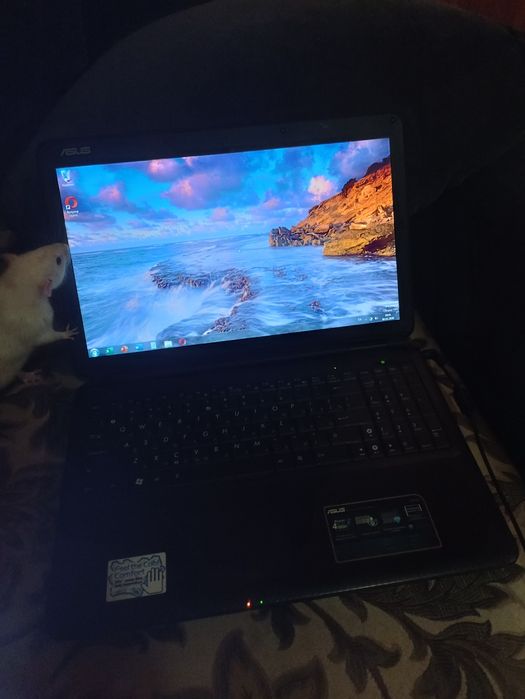 Потужний Ноутбук Asus WiFi webcamera