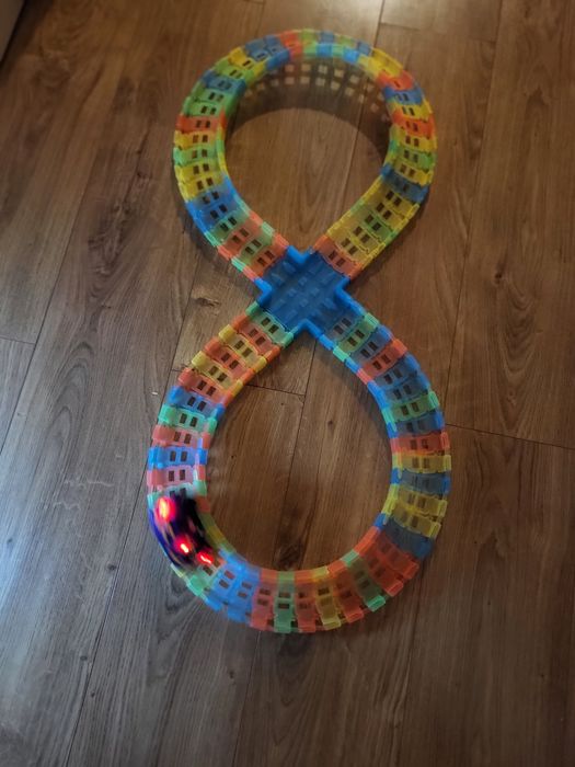 Auto świecący tor. Sprzedam auto świecące