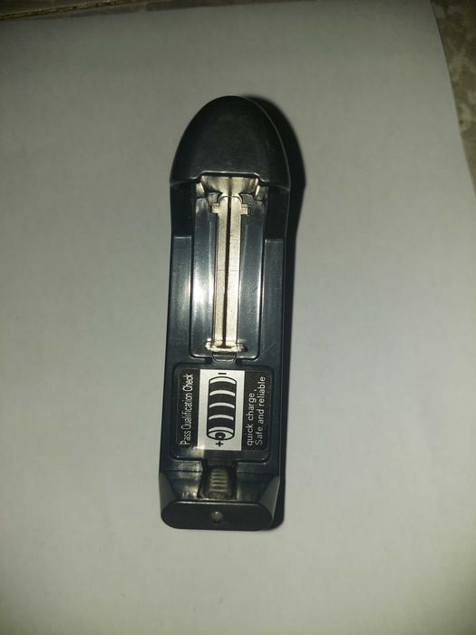 Carregador baterias 18650