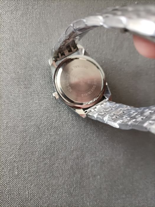 Relógio senhora preto