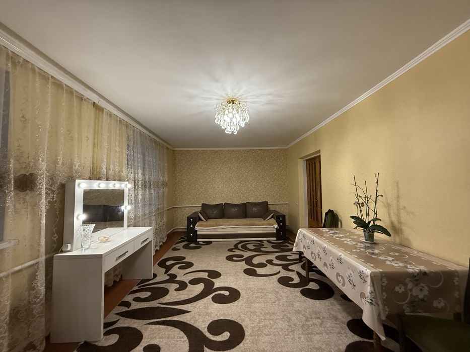 Продаж будинку та 8 соток землі біля Вінниці | с. Майдан Чапельський