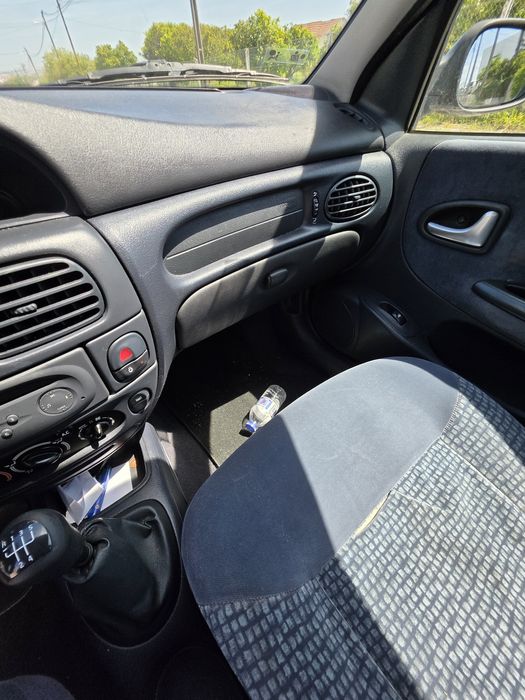 RENAULT Megane I Hatchback (BA) 1.4 16V Gasolina 95 cv / 70 kW