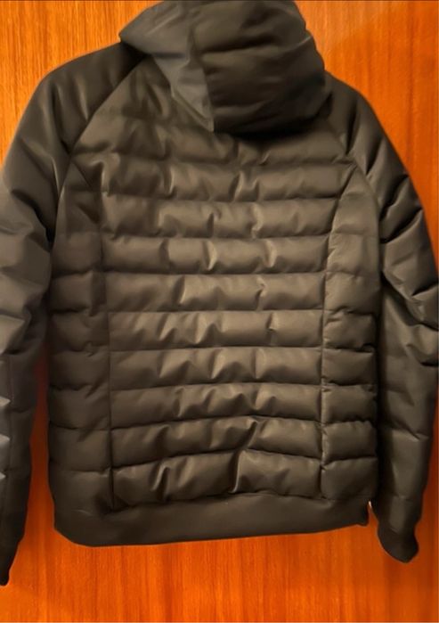 Casaco acolchoado Adidas como novo