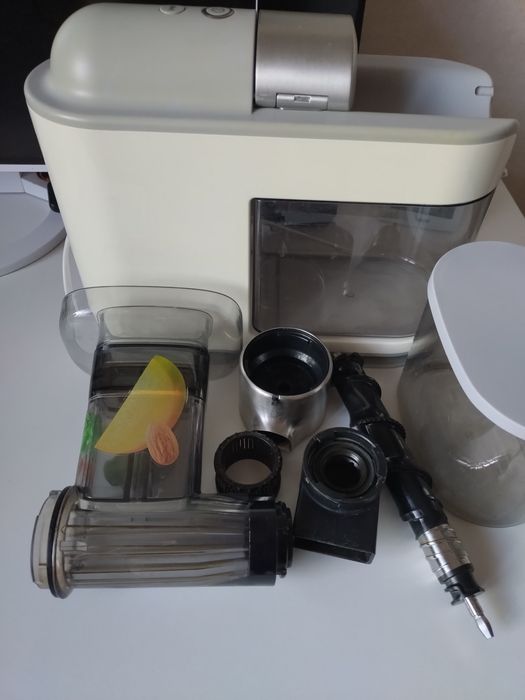 Шнекова соковижималка Philips HR1945/80 б.в.