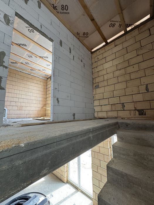 готовий таун біля ТЦ Жираф, 85м2, газ+паркомісце