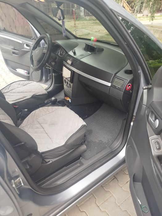 Продам надійний сімейний автомобіль