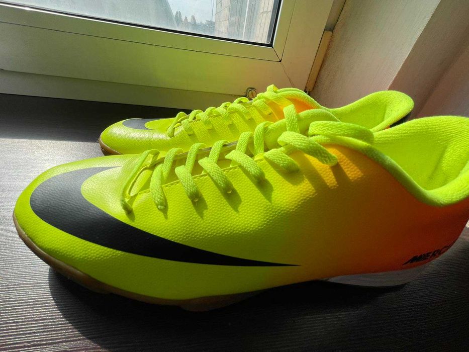 Футбольні бутси кросівки чоловічі Nike Mercurial