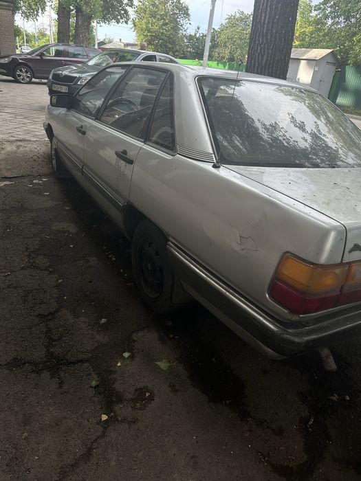 Продам ауди 100