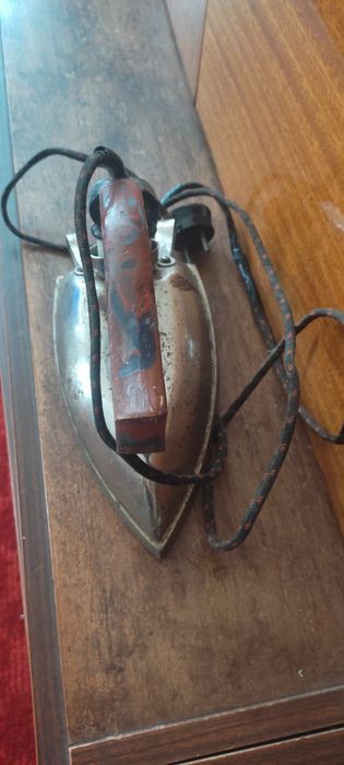 Утюг в рабочем состоянии