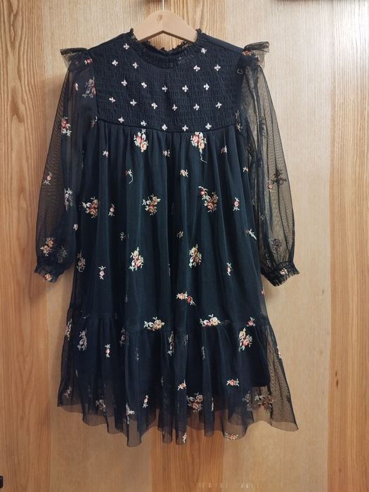 Zara piękna sukienka 116 cm