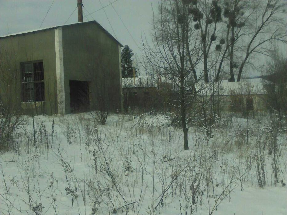 Ярмолинці Виробничі приміщення 1300 кв м з земельною  ділянкою 1,750га