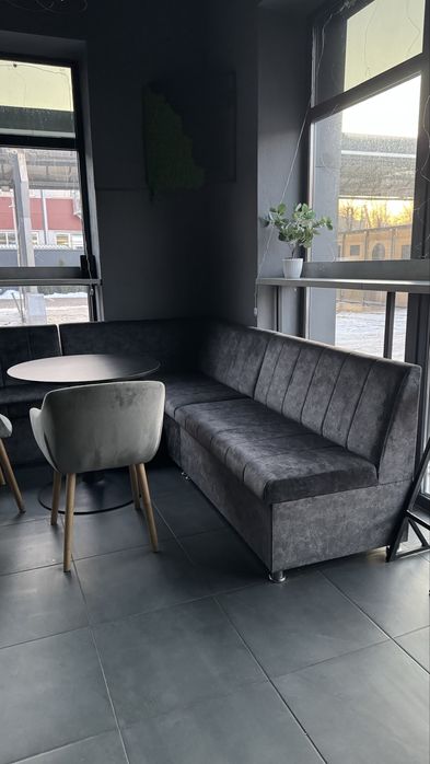 Стулья та дивани