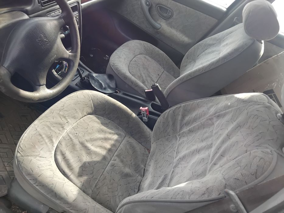 Пежо 406 1.8 бенз. Не на ходу.