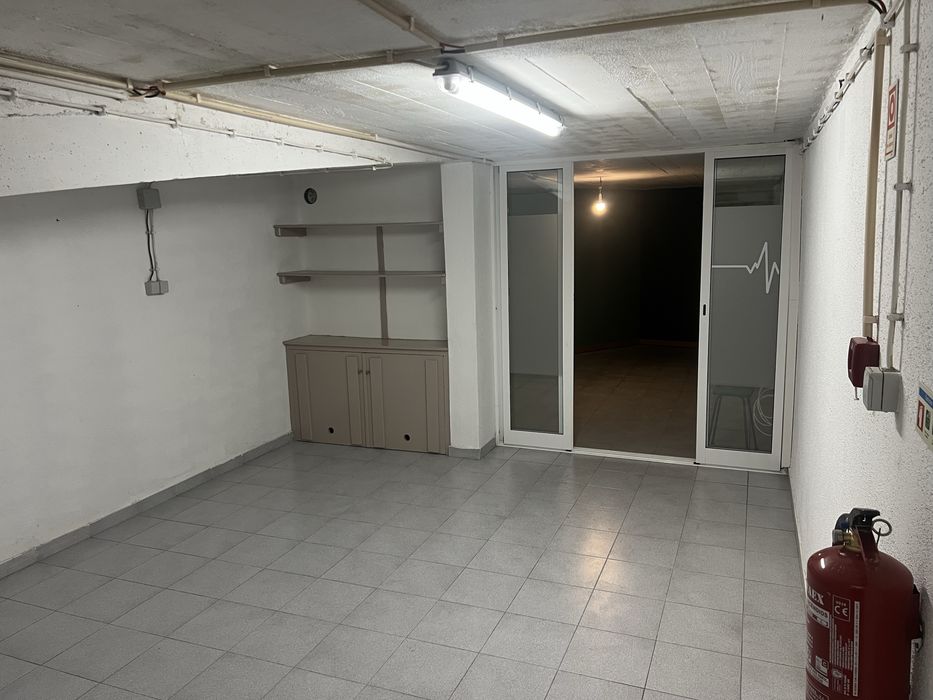 Loja Amadora 204m2
