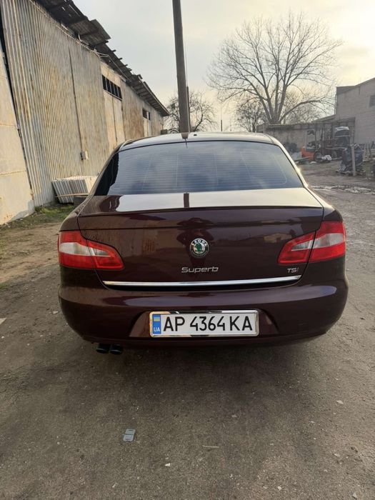 Skoda super b 2011р