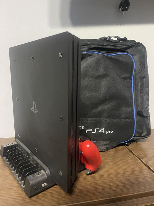 Play Station 4 PRO 1TB